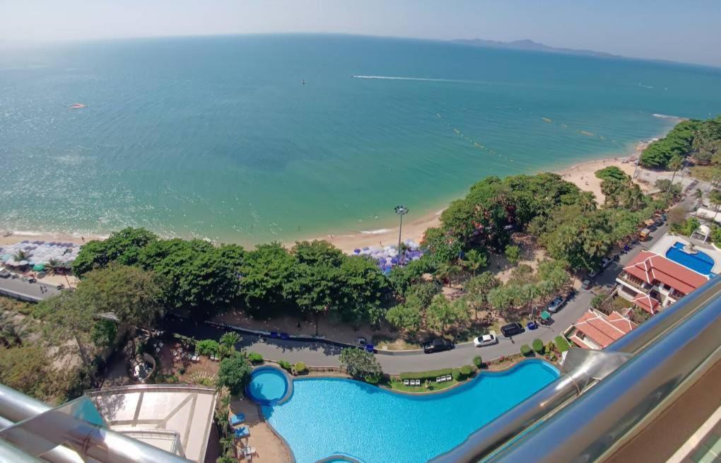 Adriatic Palace Hotel Pattaya ภายนอก รูปภาพ